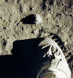 1er pas de l'Homme sur la Lune.