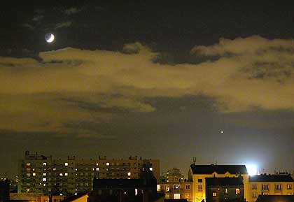 Lune, Vénus et le phare de la Tour Eiffel