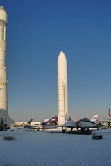 Musée de l'Air et de l'Espace du Bourget sous la neige. 