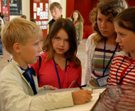 Signature du livre d'or.