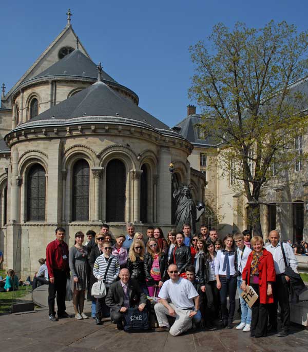 Groupe d'étudiants au Musée des  Arts et Métiers