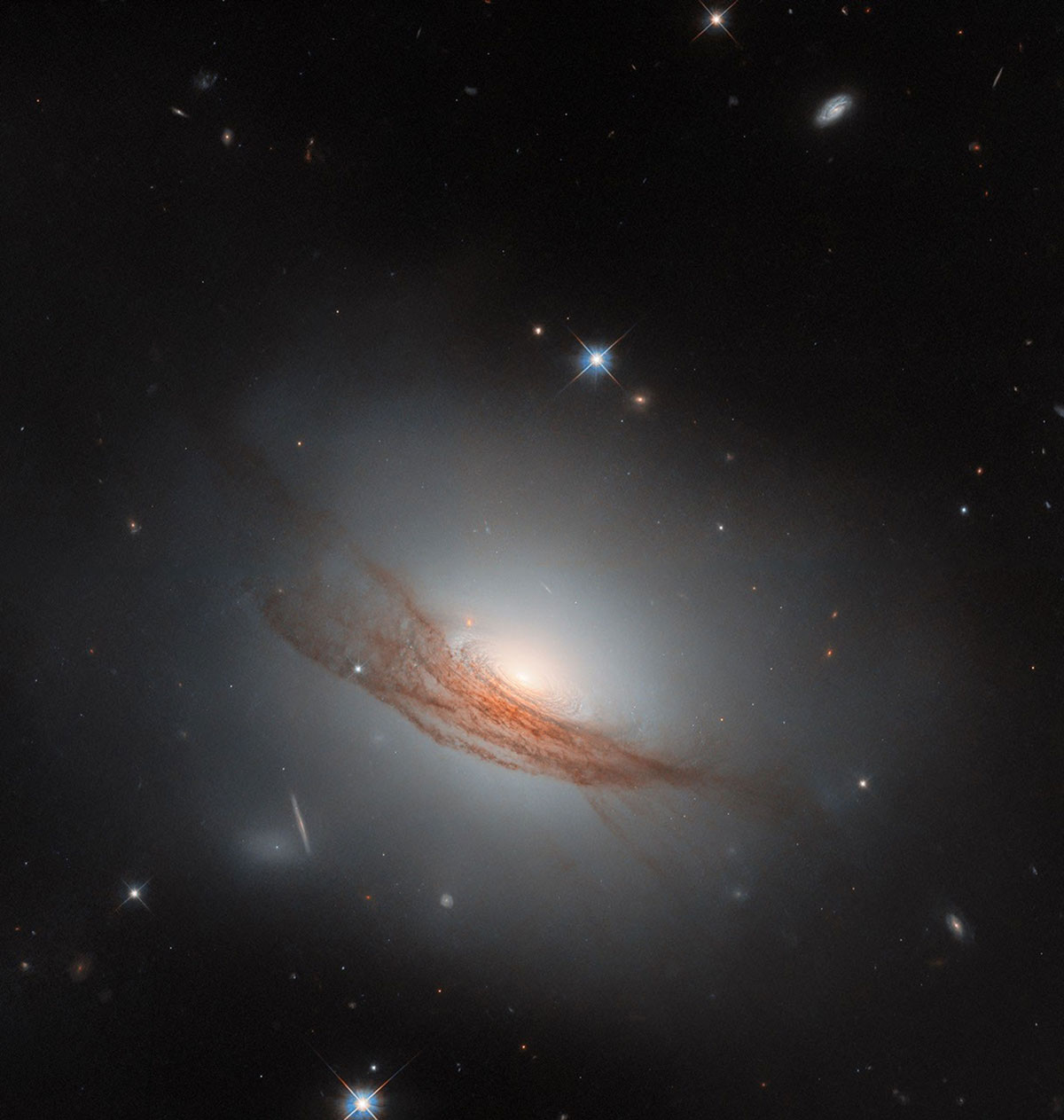 Hubble_NGC7722_potm2601b_p.jpg, fév. 2026